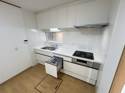 【キッチン】 | 青木町中古戸建て | コンパクトなキッチンで掃除もラクラク