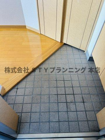 仲介手数料０円！アブレスト原の玄関