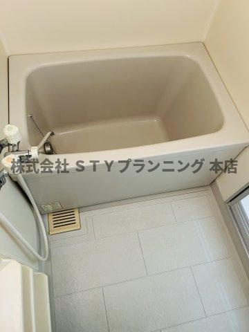 仲介手数料０円！アブレスト原の浴室