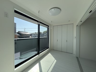 Mirum Maisonの洋室