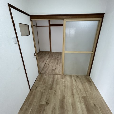 室蘭市宮の森町3丁目17-8戸建の洋室