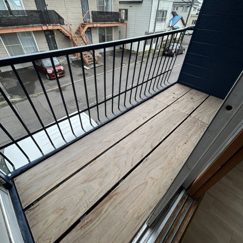 室蘭市宮の森町3丁目17-8戸建のバルコニー