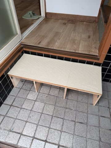 室蘭市宮の森町3丁目17-8戸建の玄関