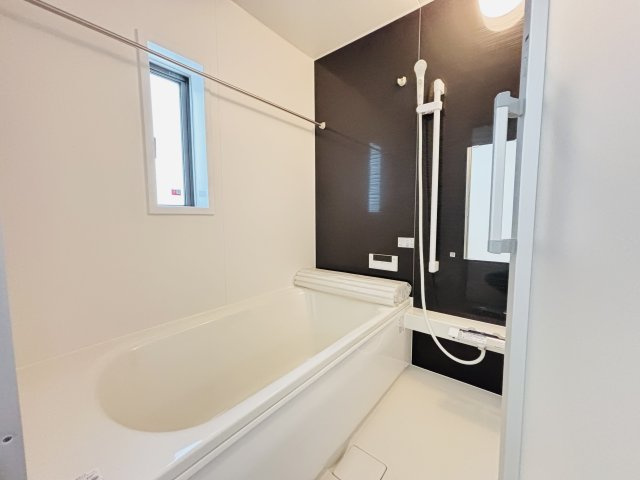 ＼☆ご成約時キャッシュバック☆／　CG与那原町板良敷第6-1号棟の浴室