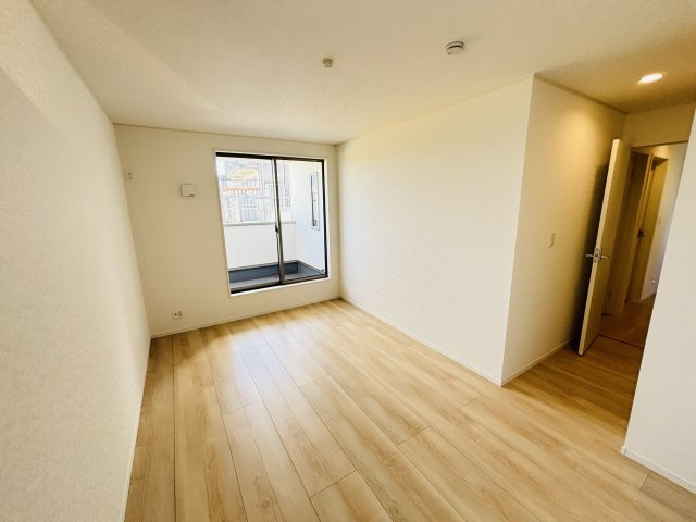 ＼☆ご成約時キャッシュバック☆／　CG与那原町板良敷第6-1号棟の洋室