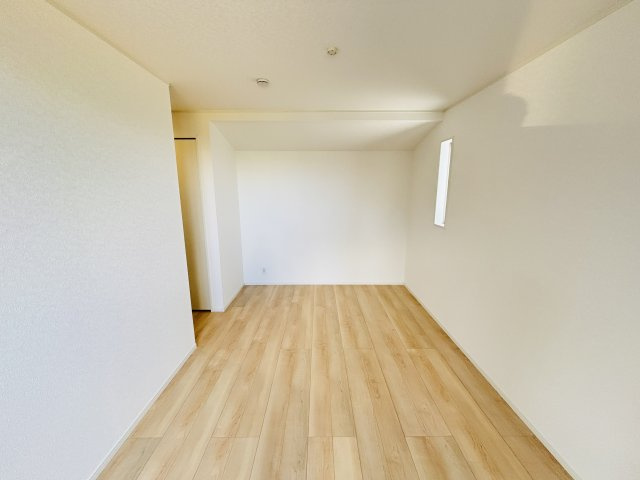 ＼☆ご成約時キャッシュバック☆／　CG与那原町板良敷第6-1号棟の洋室