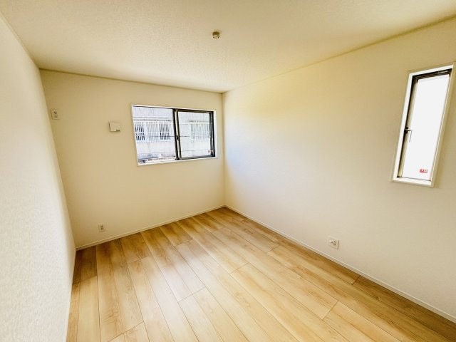 ＼☆ご成約時キャッシュバック☆／　CG与那原町板良敷第6-1号棟の洋室