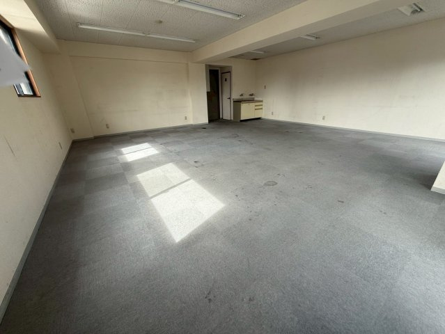 ＤＥＶＩＣＥ　ＢＬＤＧの駐車場