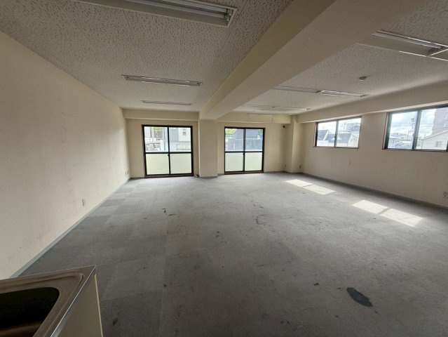 ＤＥＶＩＣＥ　ＢＬＤＧのロビー