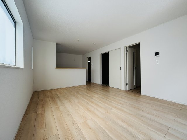 ＼☆ご成約時キャッシュバック☆／　CG与那原町板良敷第6-2号棟の居間・リビング