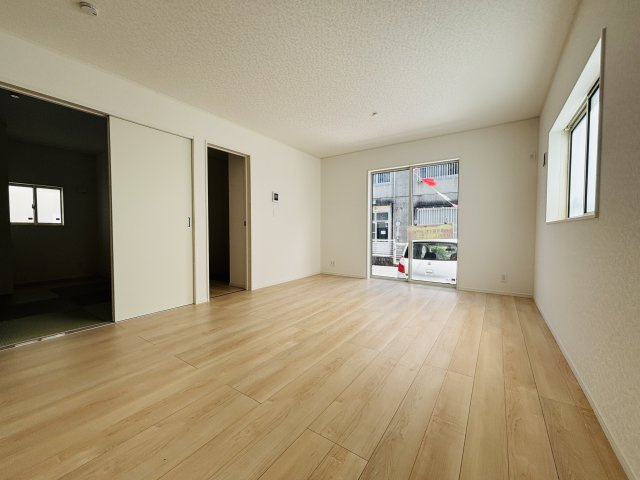 ＼☆ご成約時キャッシュバック☆／　CG与那原町板良敷第6-2号棟の居間・リビング