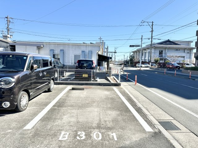 アーバンライフ江西Bの駐車場|専用駐車場です。