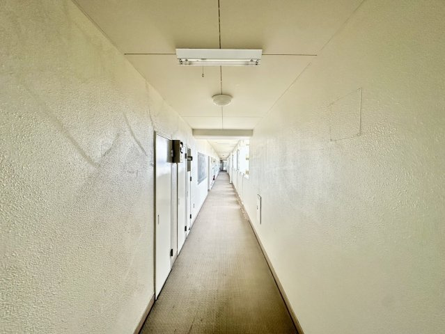 ウエストパレスマンションのその他共用部分|住戸階廊下