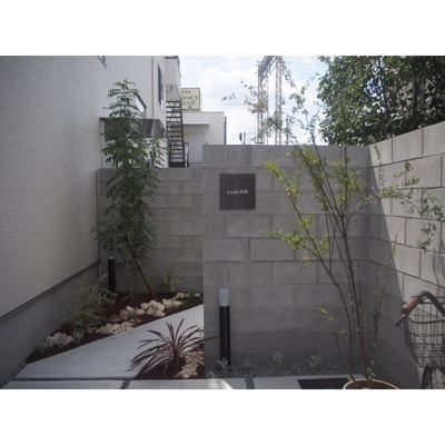【エントランス】 | Lues本町A