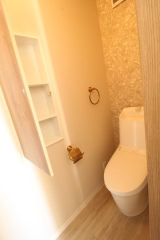 土佐山田町　新築戸建　Ｃ号地　（全4区画）　のトイレ|トイレ①　玄関ホール