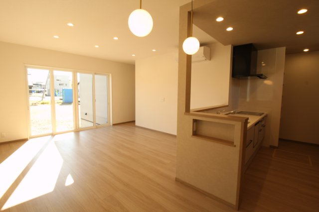 土佐山田町　新築戸建　Ｃ号地　（全4区画）　の居間・リビング|ＬＤＫ　16.62帖