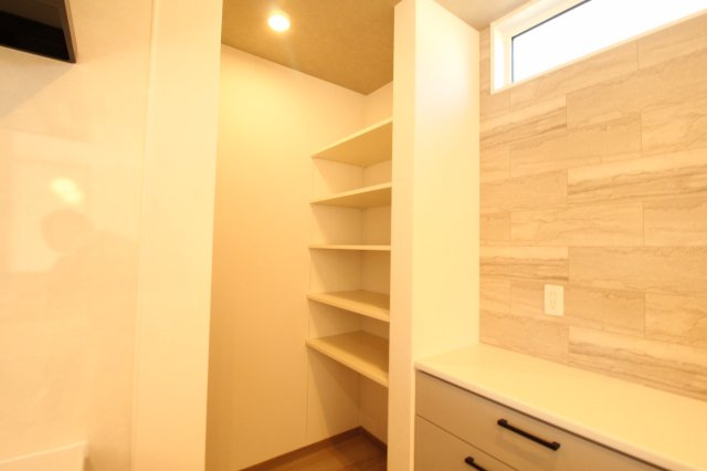 土佐山田町　新築戸建　Ｃ号地　（全4区画）　の収納|パントリー