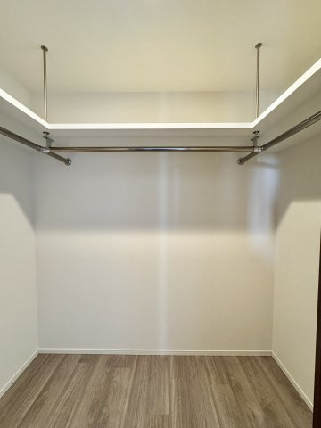 一条レジデンス西伊場の収納|季節物の大きな荷物や衣類もたっぷり収納できます。