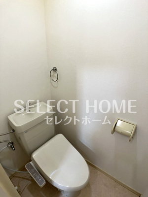 【トイレ】 | サティライトB | ゆったりとした空間のトイレです