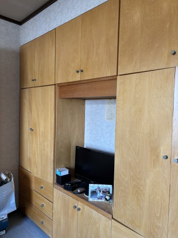 見附市本所1丁目事務所、中古戸建　2件同時売却の洋室