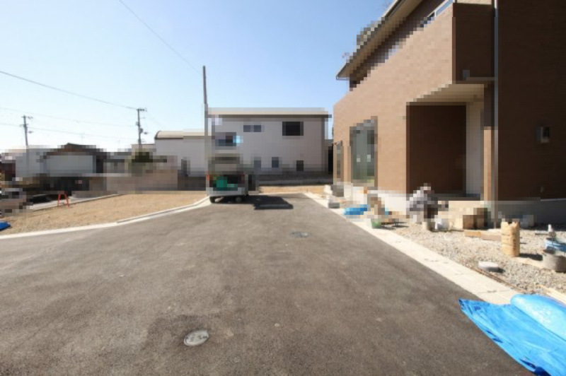 石立町　建築条件付き　売土地　3号地　（全8区画）の前面道路含む現地写真