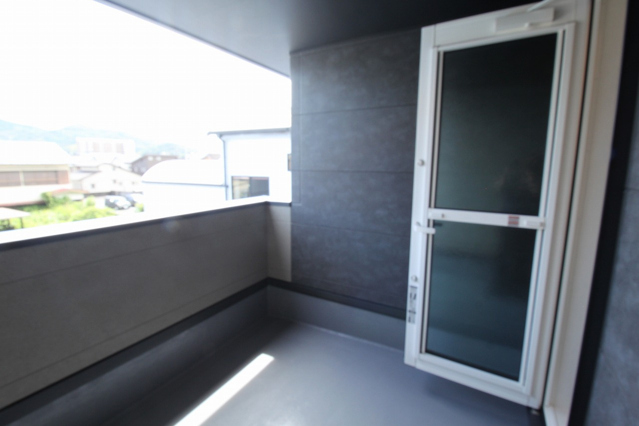 石立町　新築戸建　3号地（全8区画）のバルコニー|2Ｆ　南西の部屋　5.8帖