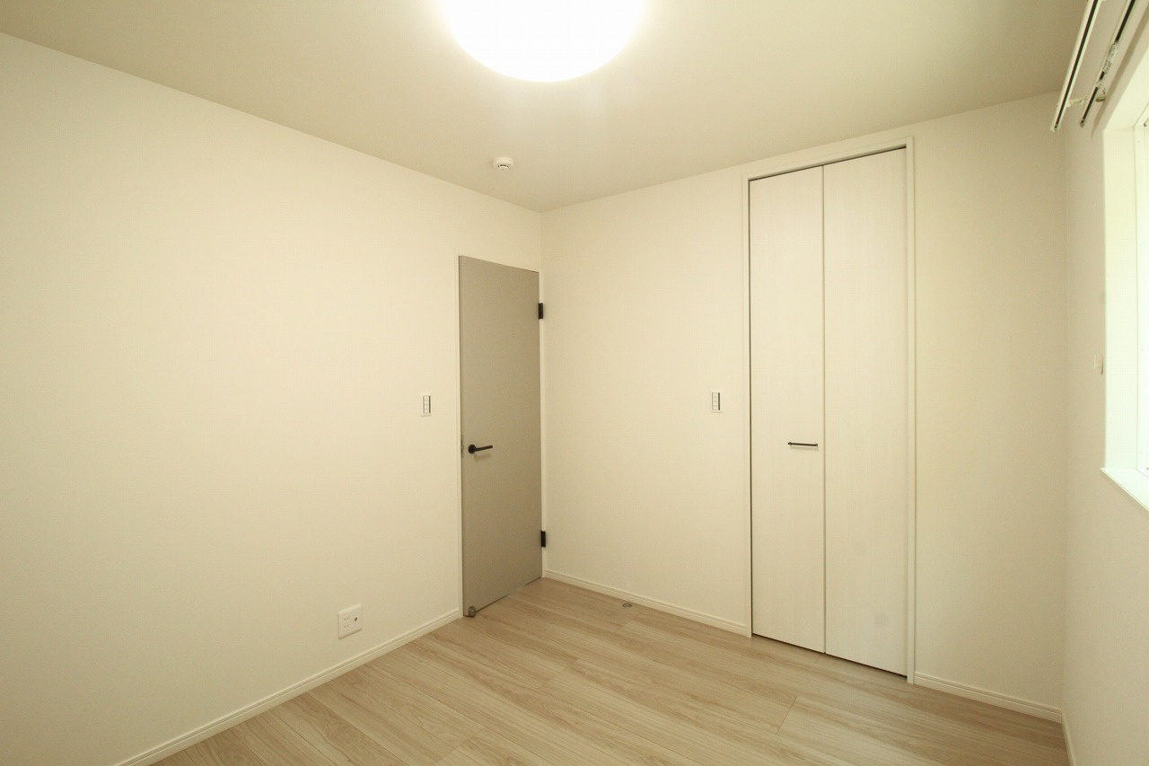 石立町　新築戸建　3号地（全8区画）の洋室|2Ｆ　北東の部屋　5.3帖