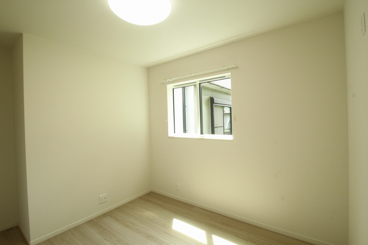 石立町　新築戸建　3号地（全8区画）の洋室|2Ｆ　北西の部屋　5.3帖