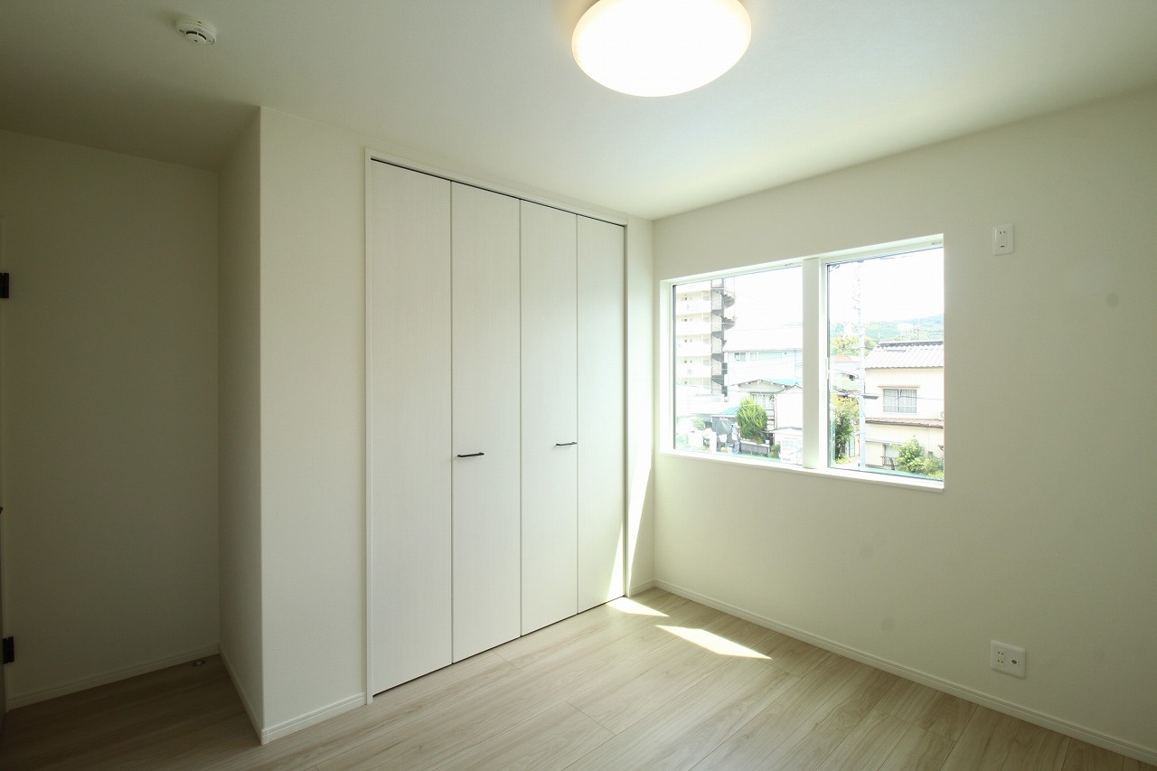 石立町　新築戸建　3号地（全8区画）の洋室|2Ｆ　南西の部屋　5.8帖