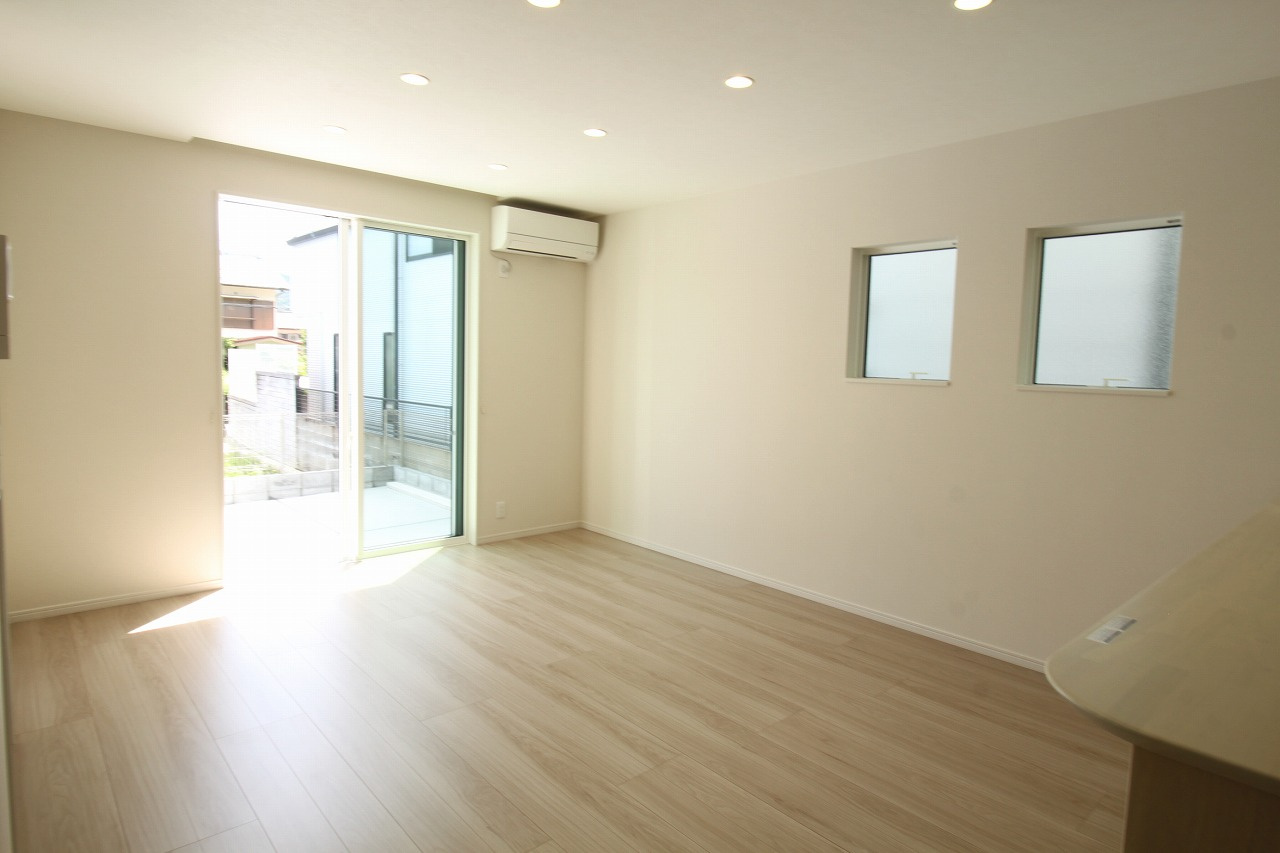 石立町　新築戸建　3号地（全8区画）の居間・リビング|ＬＤＫ　14.7帖