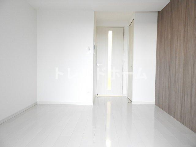 アドバンス西梅田ラシュレの居間・リビング|選べる家電プランあり！！