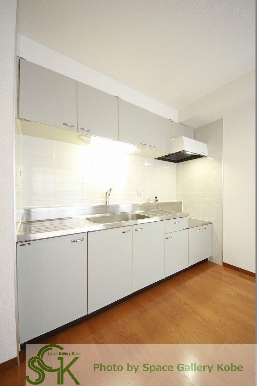 井吹東シティコートのキッチン|※お部屋により仕様が異なる可能性があります。