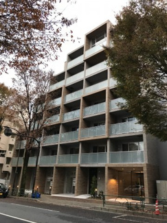 【外観】 | 鉄筋コンクリート造のがっちりとした建物。