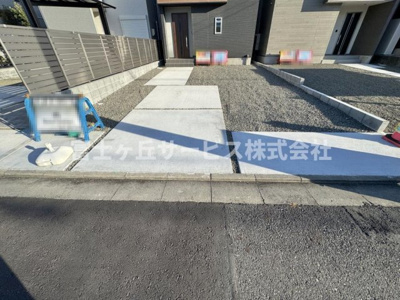 【駐車場】 | 静岡市清水区横砂南町 5期 新築一戸建て 2号棟 | 車種により4台駐車可能です