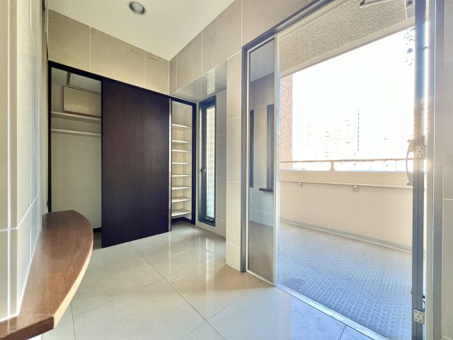 セランの玄関|玄関はとても広々としており、自転車やアウトドア用品、色々なものを置くことが出来ます♪
