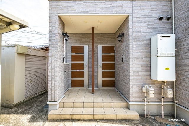 シャルマン櫻街　弐番館のエントランス