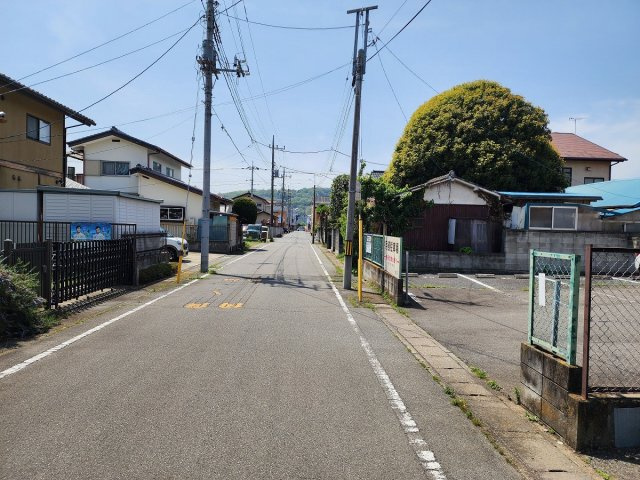 高崎市聖石町売土地の前面道路含む現地写真