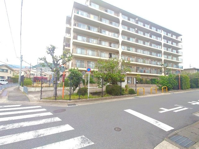 ◆２０２５年４月リノベーション済み◆ペット飼育可能(規約有)◆南東角部屋◆山科不二サンハイツの外観|外観