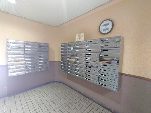 ◆２０２５年４月リノベーション済み◆ペット飼育可能(規約有)◆南東角部屋◆山科不二サンハイツのその他共用部分|集合ポスト