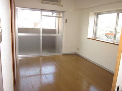 【洋室】 | グレイス衣山東