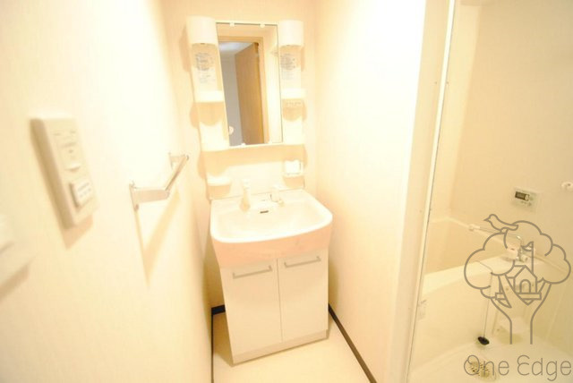 ファーストコート西梅田の独立洗面台