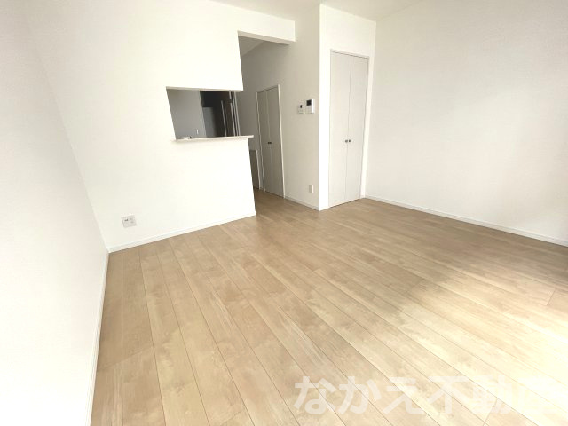 【寝室】 | 広くて明るい寝室