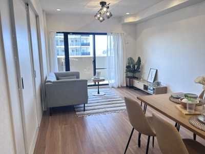 【居間・リビング】 | ライオンズマンション四日市 | ＬＤＫ