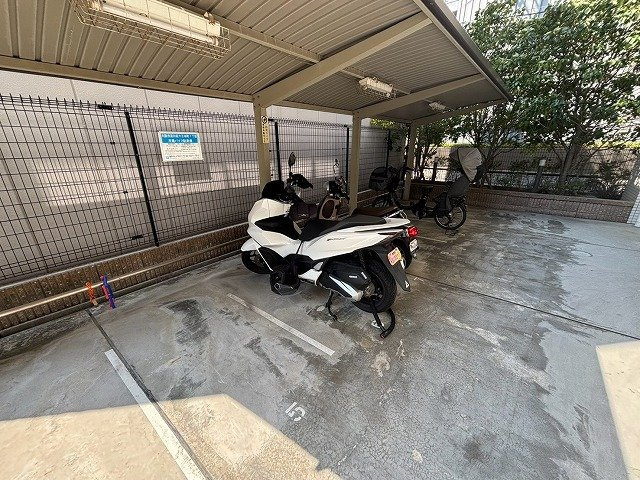 クリスタルエグゼ十三のその他共用部分