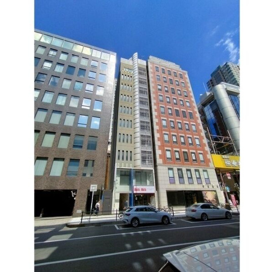 大阪市中央区南本町３丁目の店舗事務所の外観