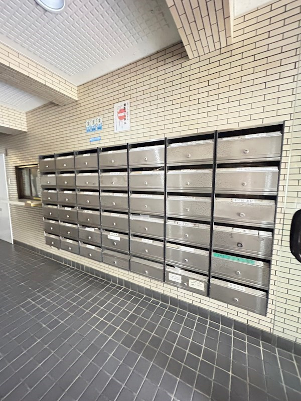 神戸市中央区日暮通４丁目の賃貸マンションの外観