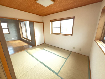 【和室】 | 邑楽郡大泉町寄木戸　中古戸建 | 2階には和室もございます　
洋室と繋げて1部屋として使うこともできます。