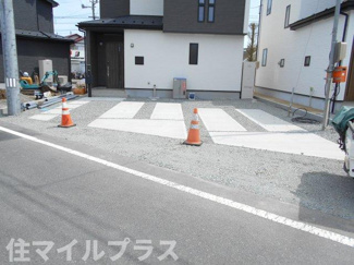 【駐車場】 | 郡山市片平町釜場新築一戸建て3棟 | 車をお持ちの方に嬉しい駐車場付きの物件です