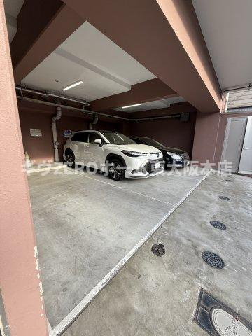 LAND GALAXYの駐車場