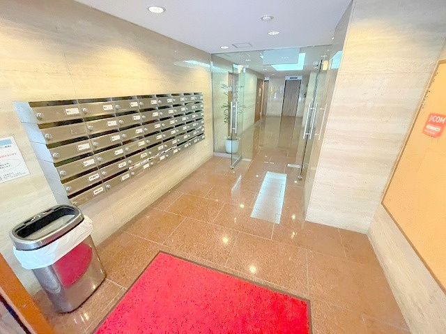 レクシア西中島Ⅲのロビー